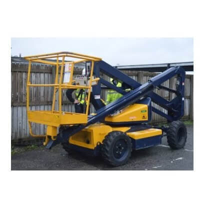 This IPAF 3a and 3b training course trains delegates on how to operate MEWPs.