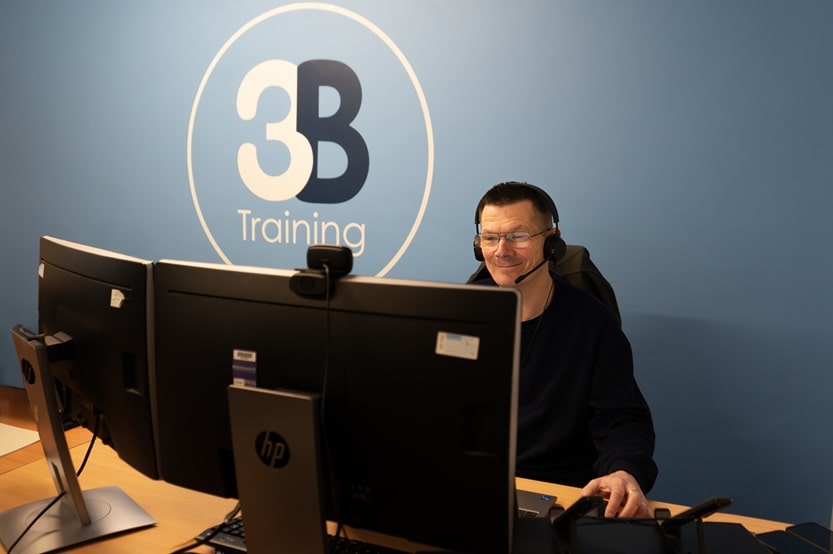 Delegate sat on a UKATA Asbestos Awareness online learning course with 3B Training.
