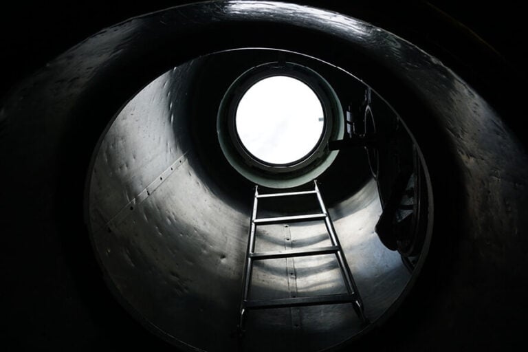 Complete your Confined Space Training with 3B.