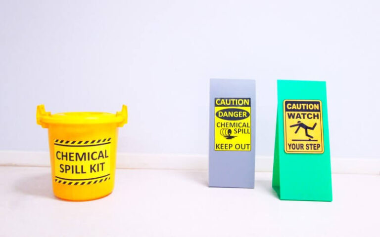 Spill Kit Training - Chemicals and Oil eLearning course 3B Trainings